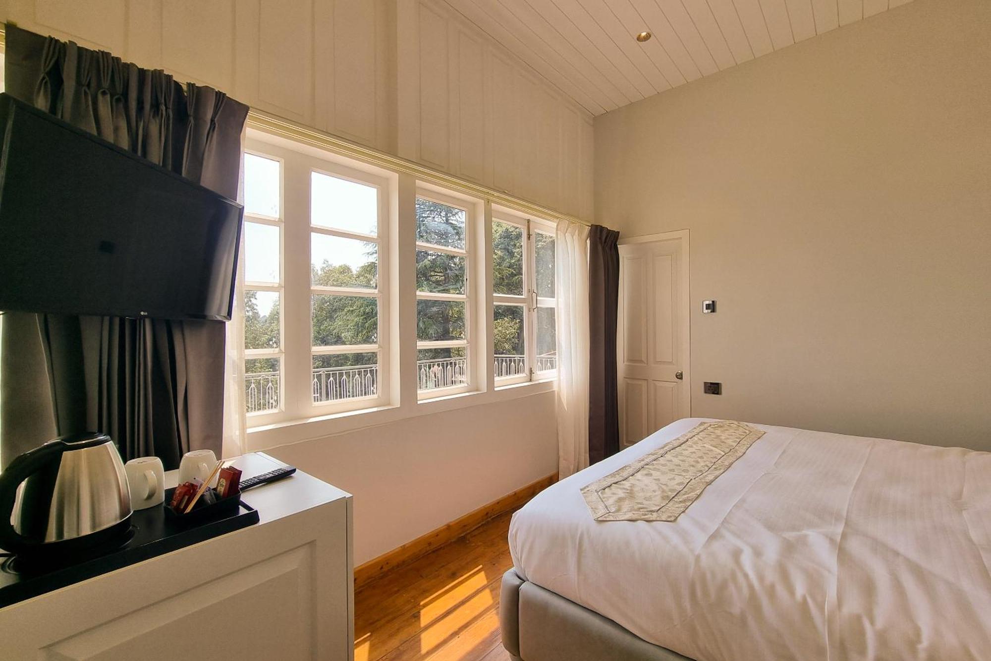 Hotel Crags Dalhousie Bagian luar foto