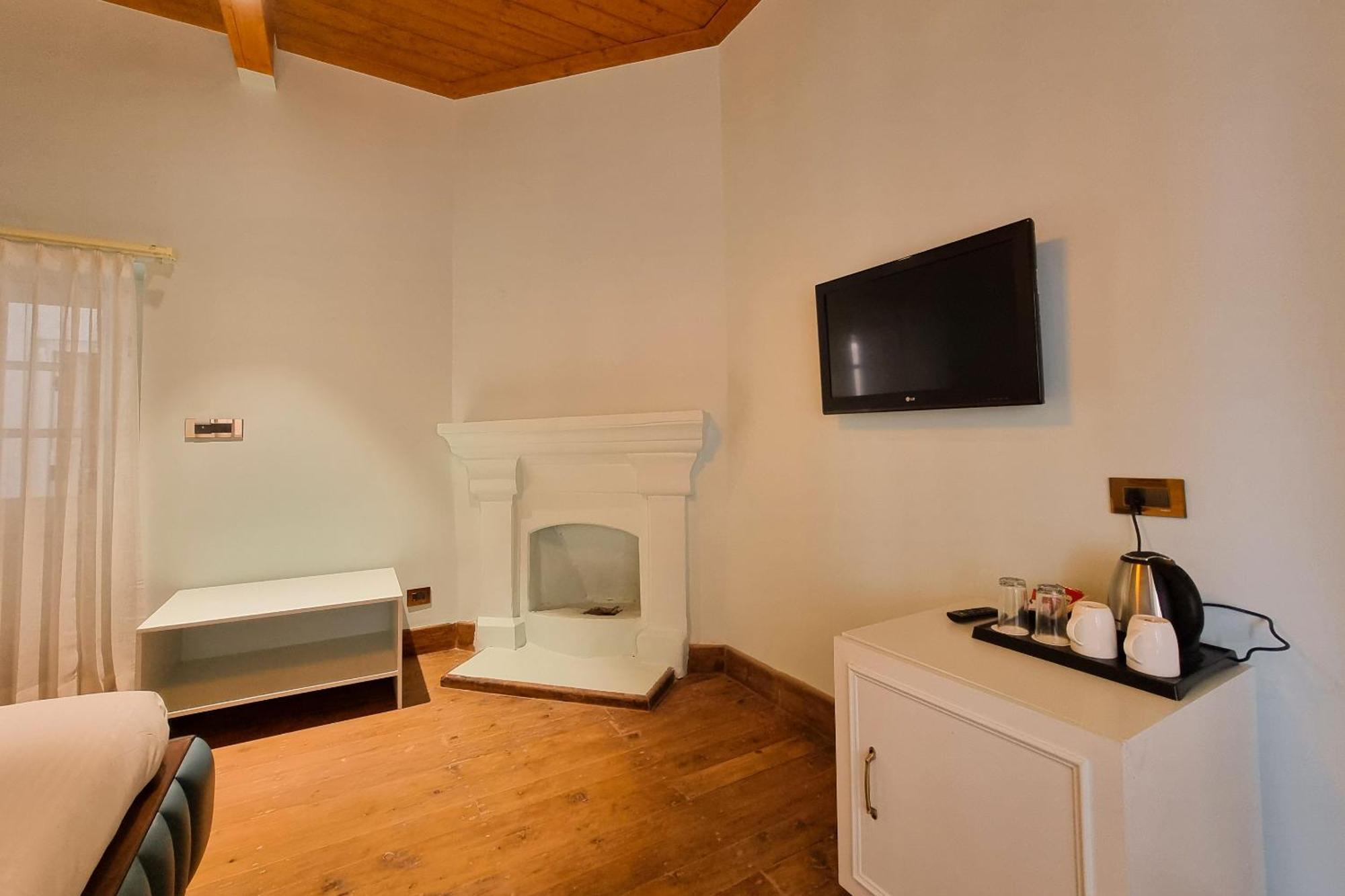Hotel Crags Dalhousie Bagian luar foto
