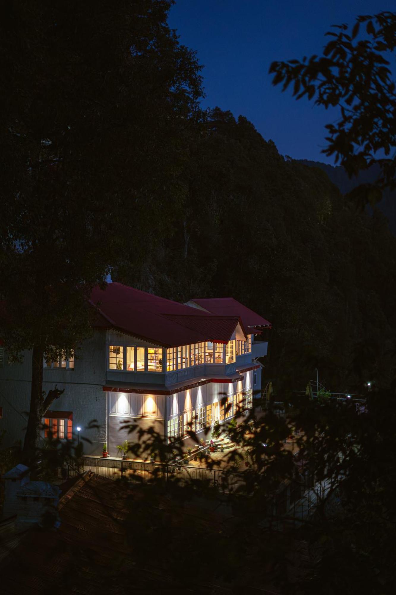 Hotel Crags Dalhousie Bagian luar foto